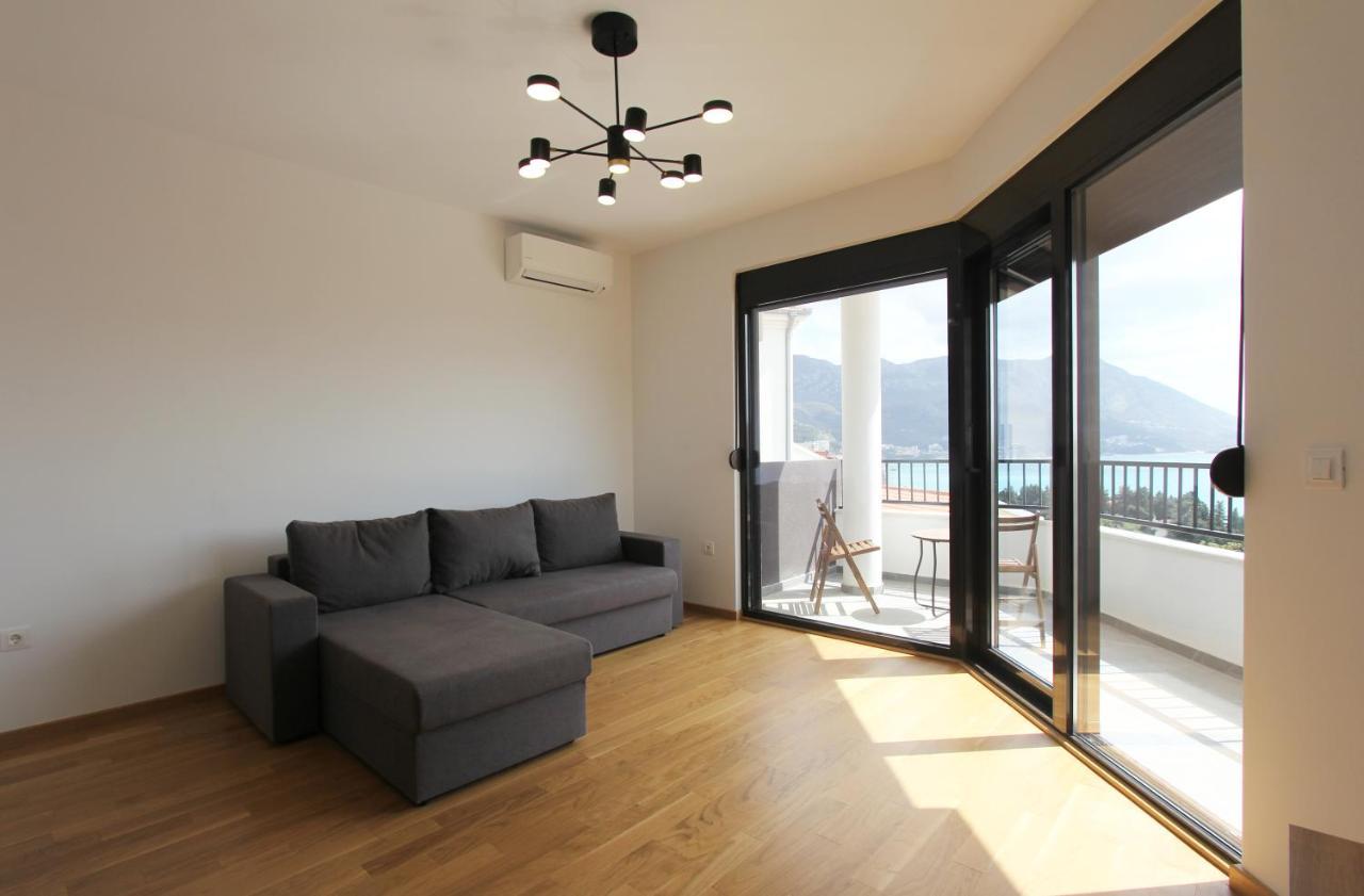 Sea View Apartment In Becici Budva Buitenkant foto